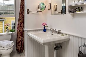 Samuel Durfee House B&B