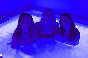 The Point Hotel & Spa