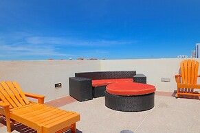 Ocean Sands Resort, Oceanfront, Virginia Beach by Vacatia