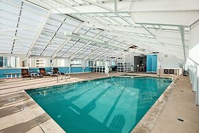 Ocean Sands Resort, Oceanfront, Virginia Beach by Vacatia