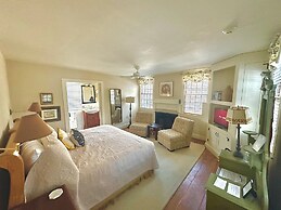 The Inn at Weathersfield