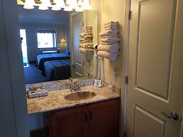 Harbor Lights Resort