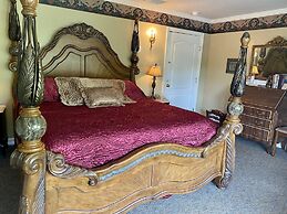 The Cypress Inn Bed & Breakfast