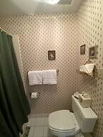 The Cypress Inn Bed & Breakfast