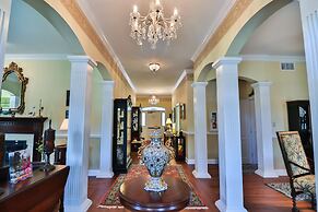 The Cypress Inn Bed & Breakfast