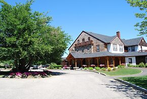 Steele Hill Resorts