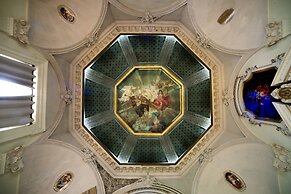 Pavillon Henri IV Hotel Restaurant Gastronomique Terrasse