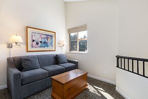 Tyndall Stone Lodge by Whiski Jack