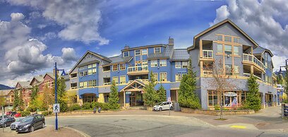 Tyndall Stone Lodge by Whiski Jack