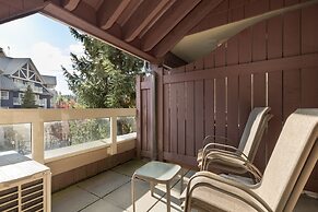 Tyndall Stone Lodge by Whiski Jack