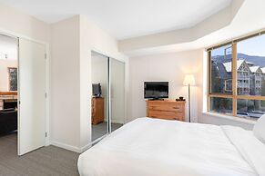 Tyndall Stone Lodge by Whiski Jack