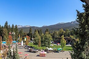 Tyndall Stone Lodge by Whiski Jack