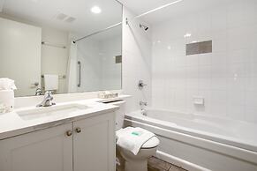 Tyndall Stone Lodge by Whiski Jack