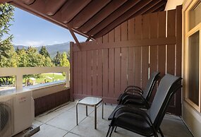 Tyndall Stone Lodge by Whiski Jack