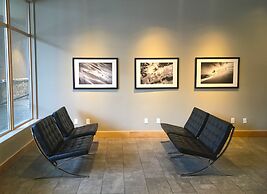 Tyndall Stone Lodge by Whiski Jack