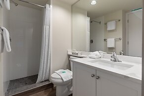 Tyndall Stone Lodge by Whiski Jack