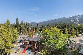 Tyndall Stone Lodge by Whiski Jack