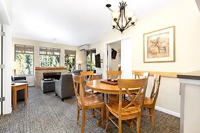 Tyndall Stone Lodge by Whiski Jack