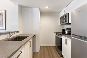 Tyndall Stone Lodge by Whiski Jack