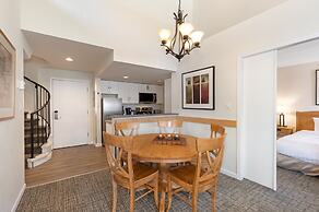 Tyndall Stone Lodge by Whiski Jack