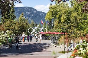 Tyndall Stone Lodge by Whiski Jack