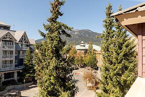 Tyndall Stone Lodge by Whiski Jack