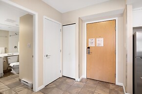 Tyndall Stone Lodge by Whiski Jack