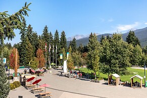 Tyndall Stone Lodge by Whiski Jack