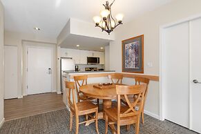 Tyndall Stone Lodge by Whiski Jack