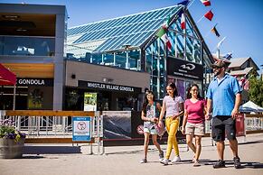 Tyndall Stone Lodge by Whiski Jack