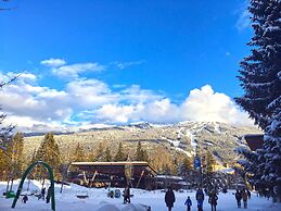 Tyndall Stone Lodge by Whiski Jack