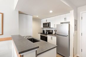 Tyndall Stone Lodge by Whiski Jack