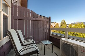 Tyndall Stone Lodge by Whiski Jack