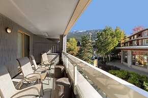 Tyndall Stone Lodge by Whiski Jack