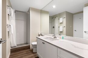 Tyndall Stone Lodge by Whiski Jack