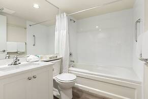 Tyndall Stone Lodge by Whiski Jack