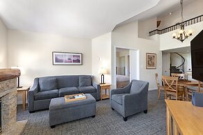 Tyndall Stone Lodge by Whiski Jack