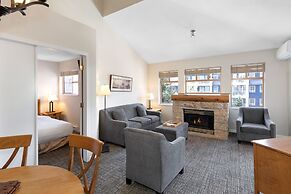 Tyndall Stone Lodge by Whiski Jack