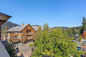 Tyndall Stone Lodge by Whiski Jack