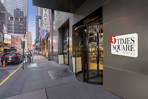 45 Times Square Hotel