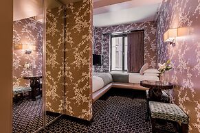 45 Times Square Hotel