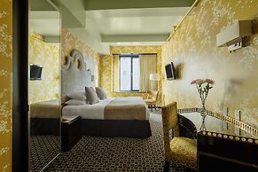 45 Times Square Hotel