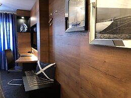 BLOCK Hotel & Living