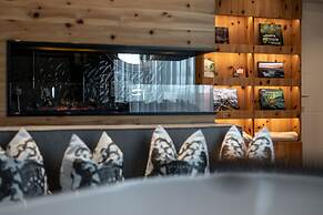 BLOCK Hotel & Living