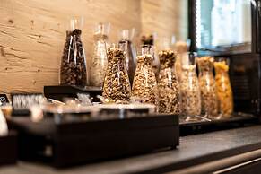 BLOCK Hotel & Living