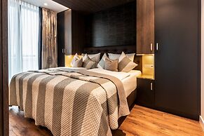 BLOCK Hotel & Living