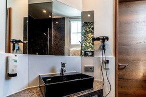 BLOCK Hotel & Living