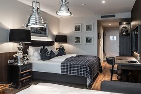 BLOCK Hotel & Living