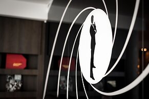 BLOCK Hotel & Living