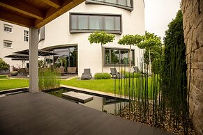 BLOCK Hotel & Living